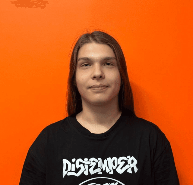 operator_maksim